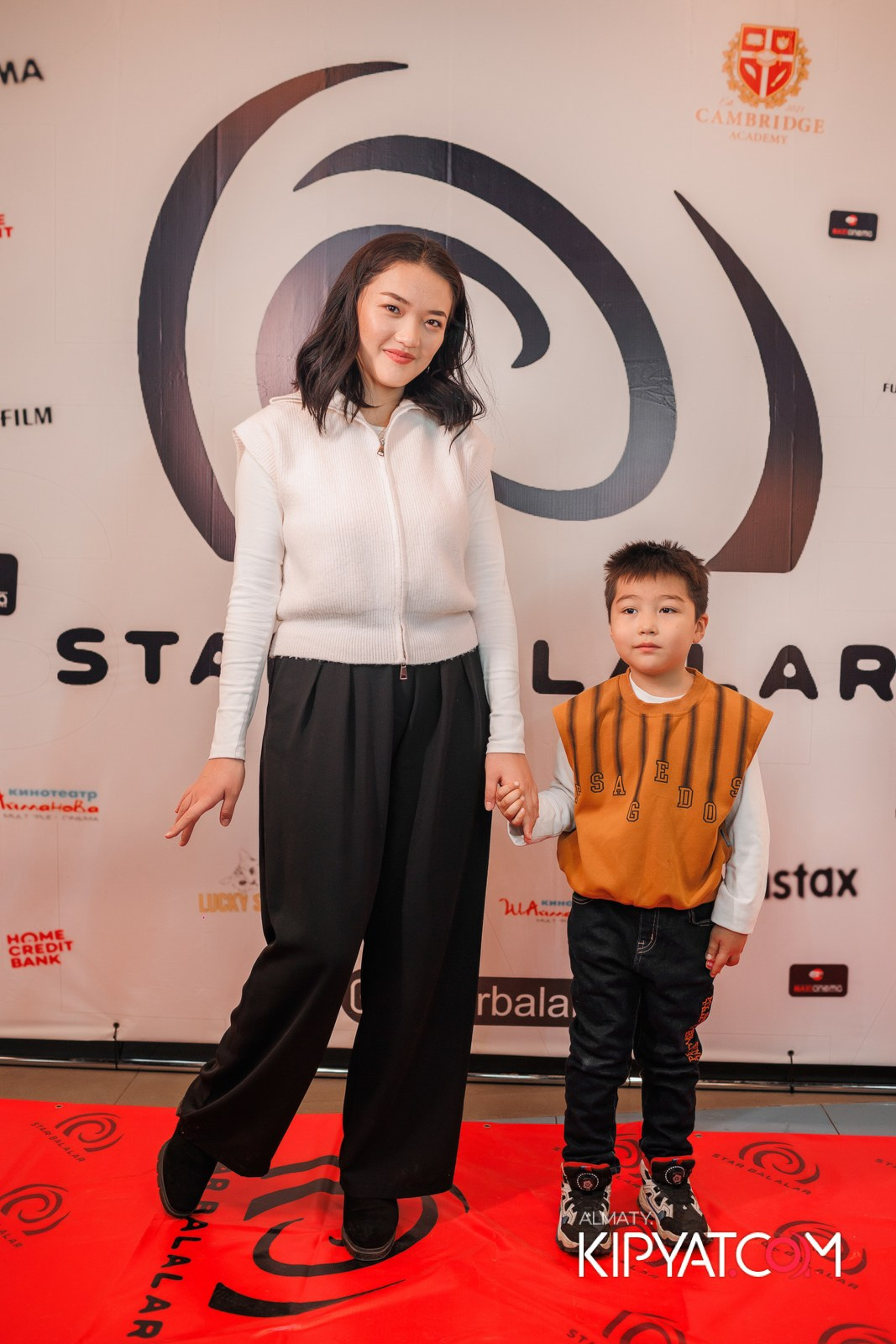 ПРЕЗЕНТАЦИЯ 8 ГРУППЫ КИНОПРОЕКТА «STARBALALAR». КИПЯТКОМ АЛМАТЫ!