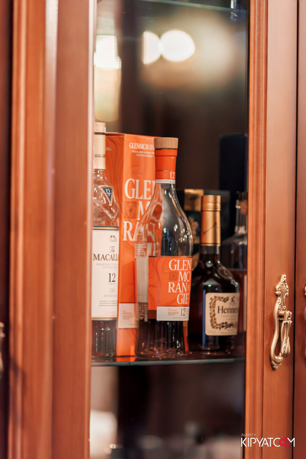 РЕСТОРАН ВЕСЕЛИДЗЕ НА ШАЛЯПИНА. КИПЯТКОМ АЛМАТЫ!