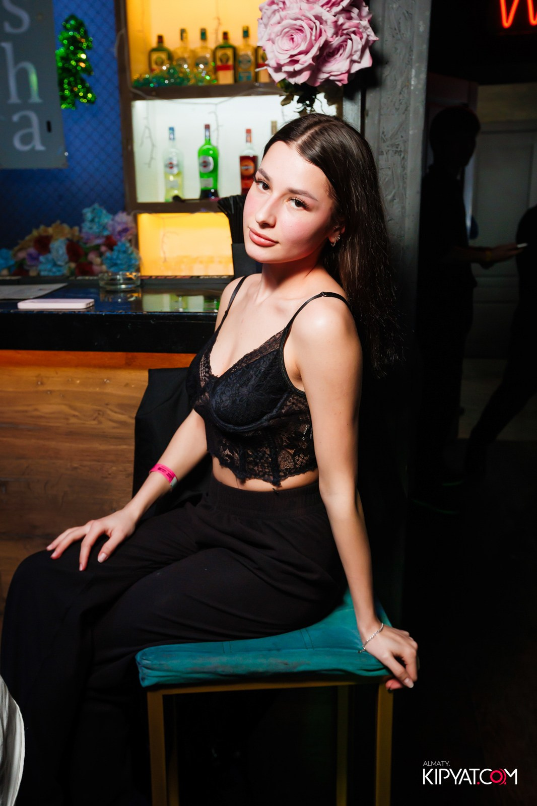 UYAT EMES BAR. КИПЯТКОМ АЛМАТЫ!