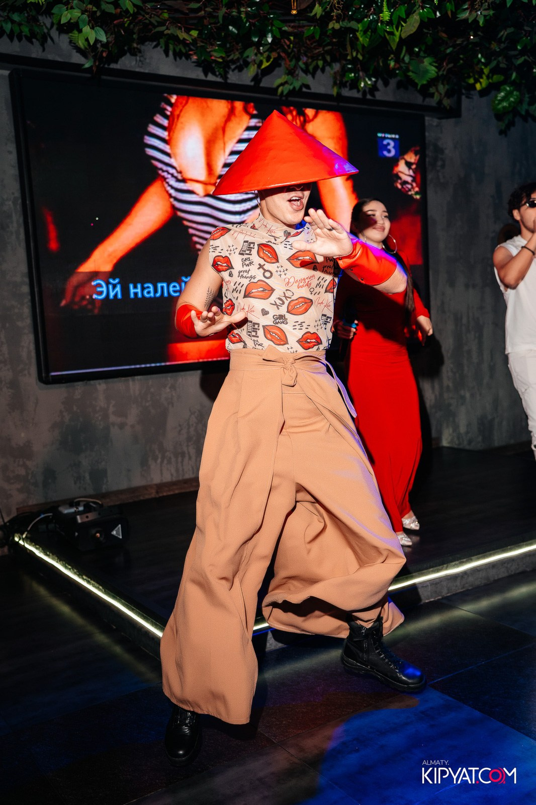 ДОРОГАЯ, Я НЕ ПИЛ. КИПЯТКОМ АЛМАТЫ!