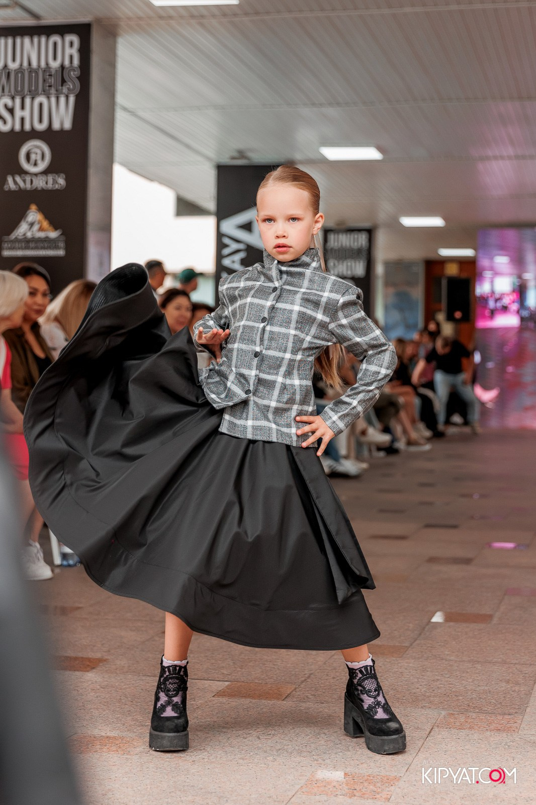 JUNIOR FASHION SHOW. КИПЯТКОМ АЛМАТЫ!