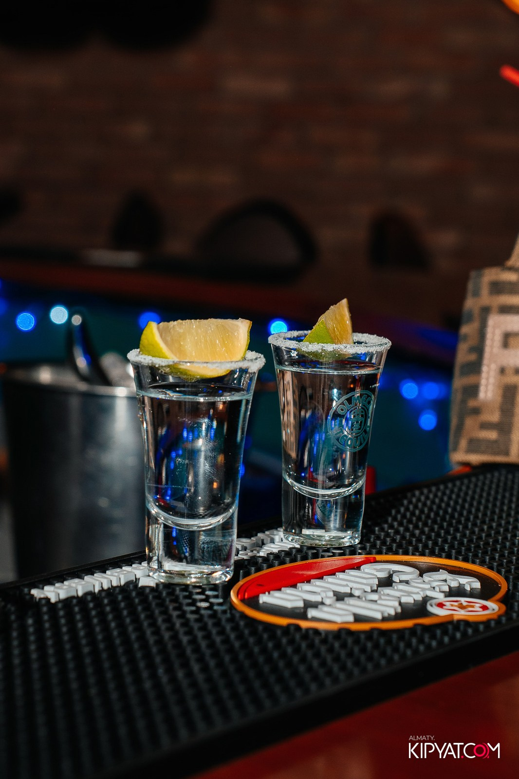 CHINA PARTY RETRO HIT. КИПЯТКОМ АЛМАТЫ!