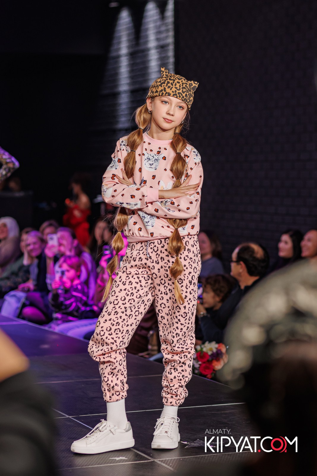 JUNIOR MODELS SHOW В РАМКАХ БЛАГОТВОРИТЕЛЬНОГО ПРОЕКТА МОДА ЗА СЧАСТЬЕ ДЕТЕЙ. КИПЯТКОМ АЛМАТЫ!