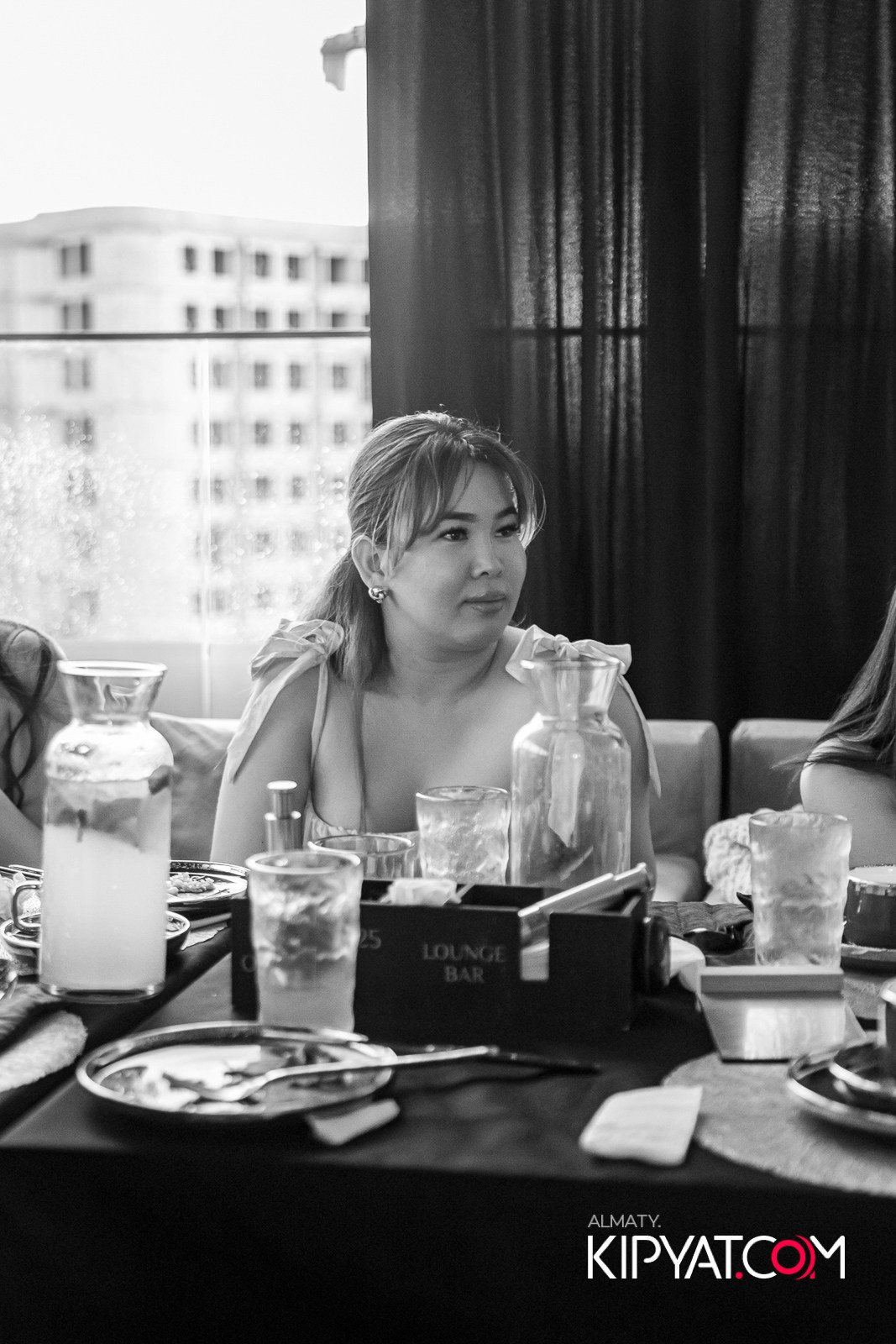 OBLAKO LOUNGE BAR. КИПЯТКОМ АЛМАТЫ!