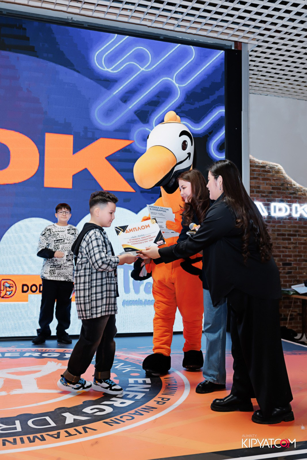 ДЕТСКИЙ МОДНЫЙ ПОКАЗ ОТ МОДЕЛЬНОГО АГЕНТСТВА «KIDSFACE». КИПЯТКОМ АЛМАТЫ!