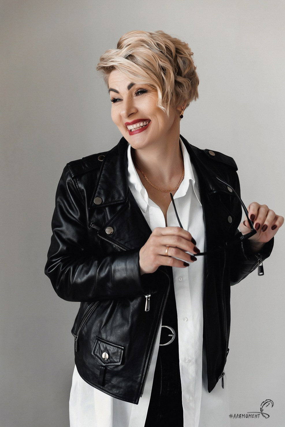 Бизнес портрет. Профессиональный фотограф в Брянске Аля Подольная. Свадебный, семейный, портретный фотограф. Выпускные альбомы. Опыт более 10 лет. АЛЯМОМЕНТ