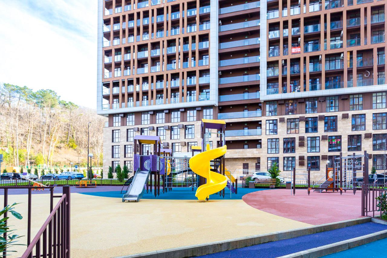 Стильная квартира для отдыха в ЖК бизнес класса с собственным бассейном!. Квартиры посуточно, длительно в Сочи, LARA APART GROUP