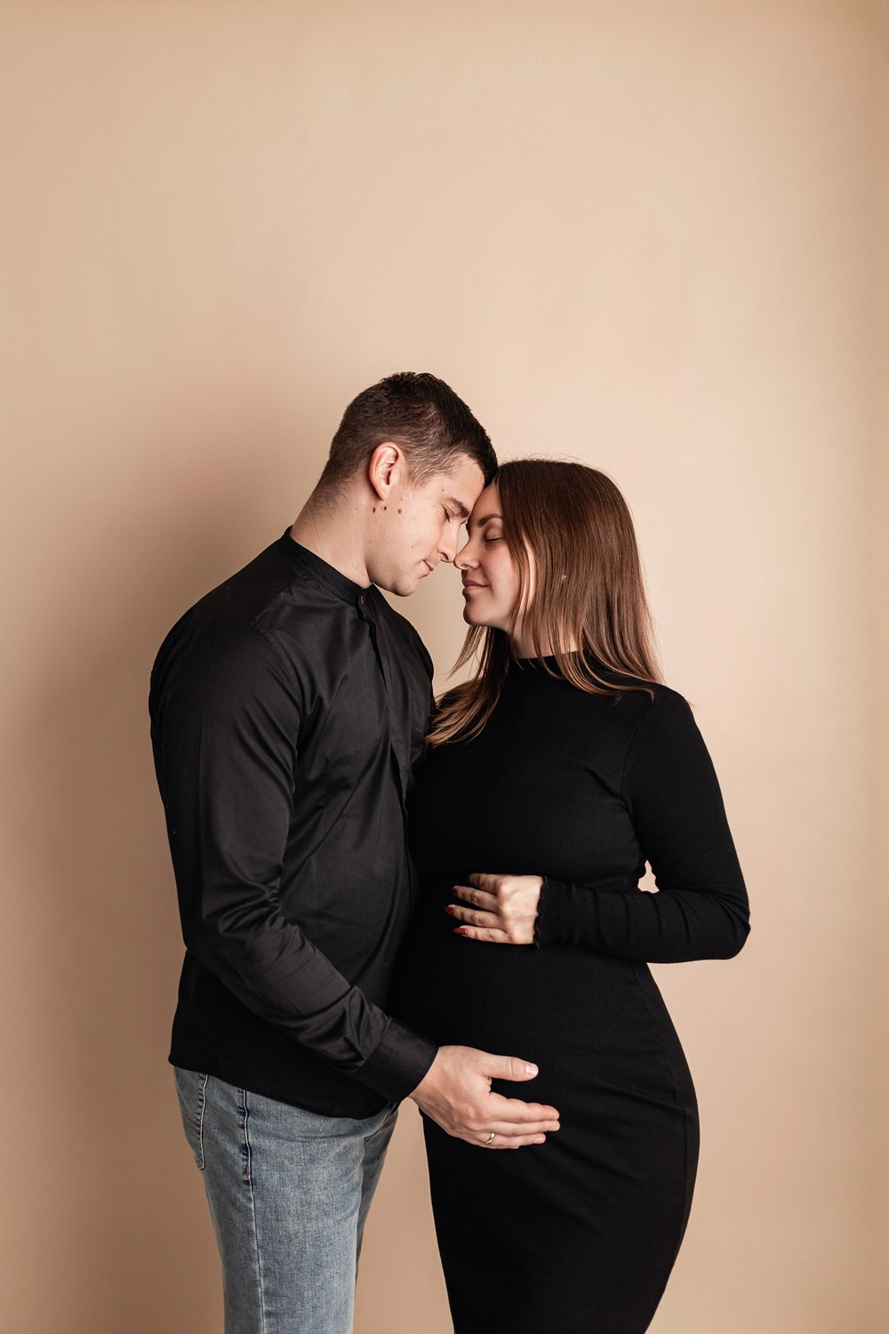 БЕРЕМЕННОСТЬ в мини-студии. Семейный фотограф новорождённых в Серпухове Юлия Новикова +79637785957