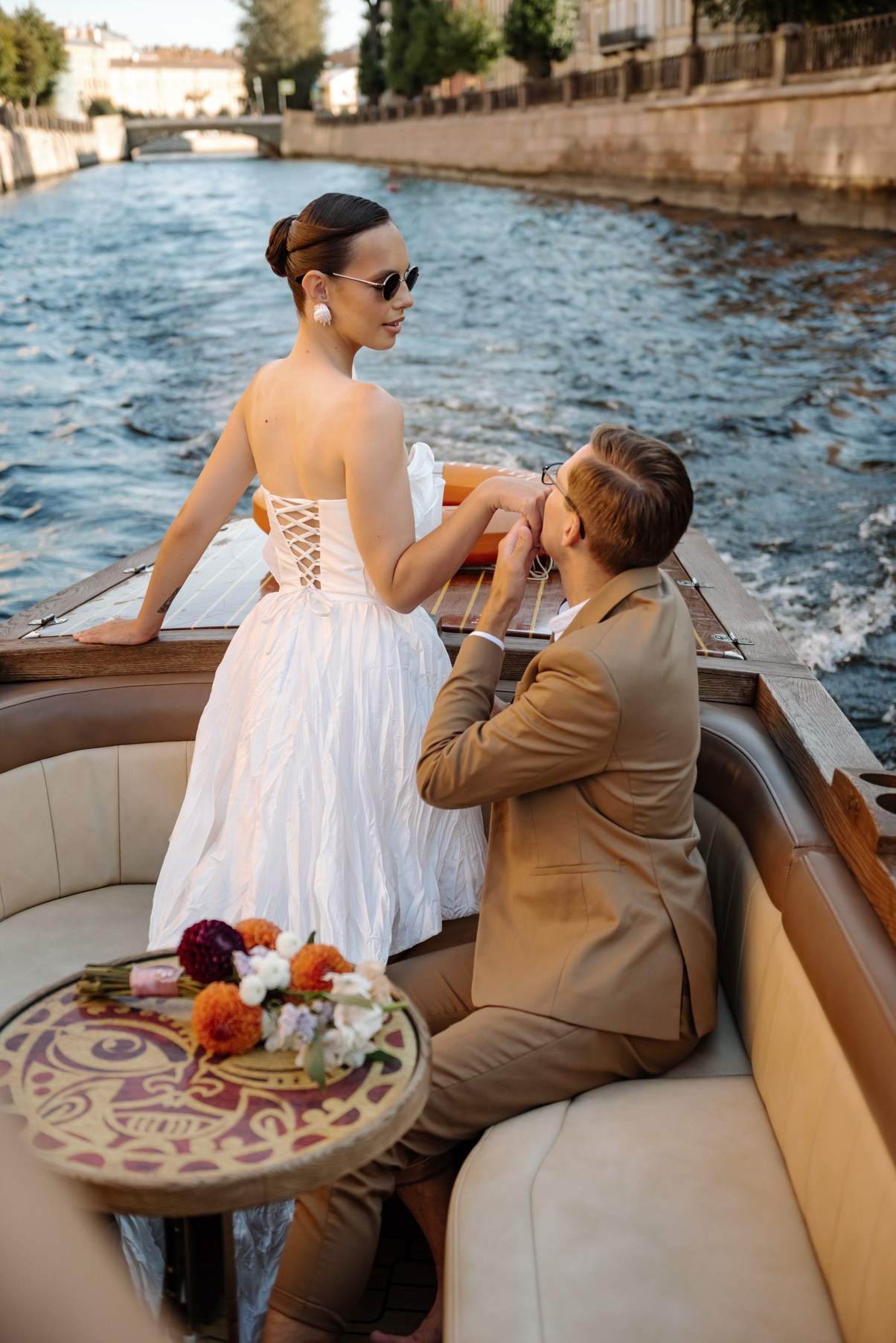 Свадьба на катере. Свадебный и сеейный фотограф в Санкт-Петербурге Елена Худякова