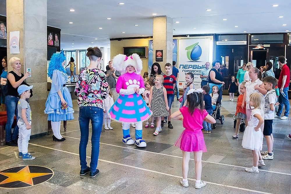 Благотворительный показ ТЮЗ. Детский и семейный фотограф, фотограф мероприятий Нижний Новгород