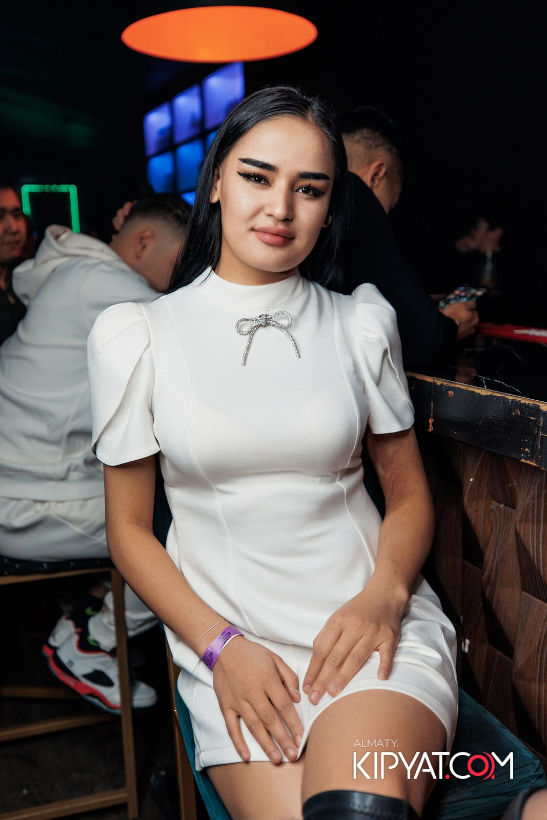 UYAT EMES BAR. КИПЯТКОМ АЛМАТЫ!