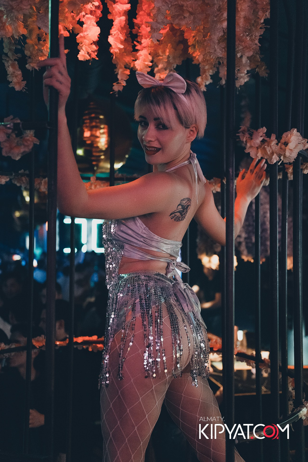 UYAT EMES BAR. КИПЯТКОМ АЛМАТЫ!