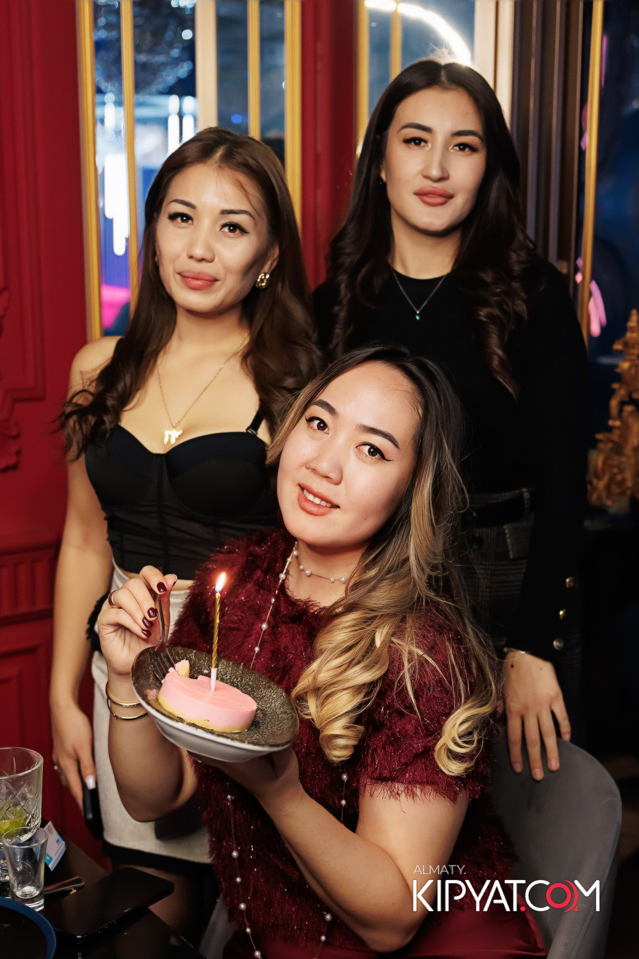 ЗАЯ, НА БИС. КИПЯТКОМ АЛМАТЫ!