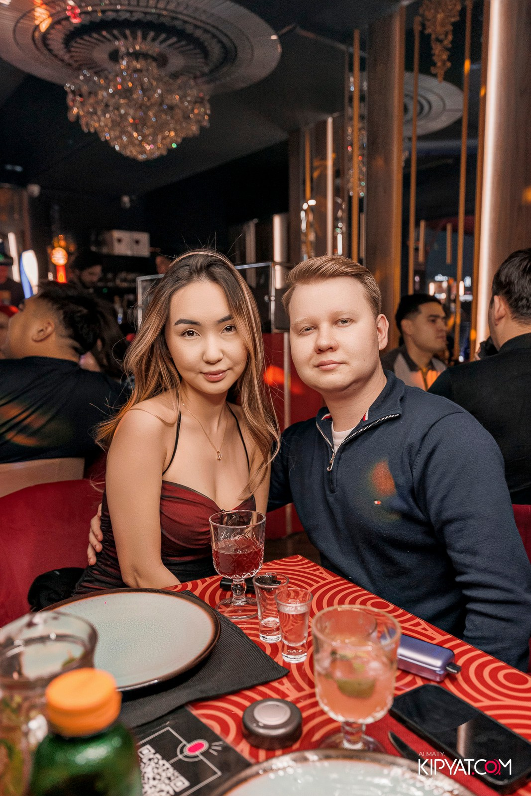 ЗАЯ, НА БИС. КИПЯТКОМ АЛМАТЫ! Фотосъемка мероприятий в Алматы