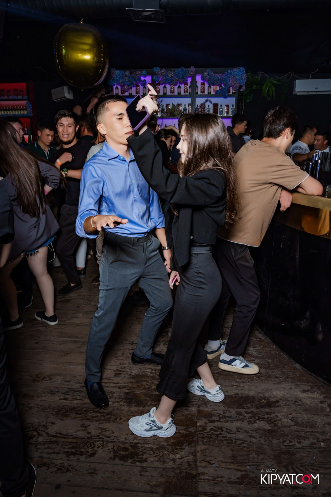 UYAT EMES BAR. КИПЯТКОМ АЛМАТЫ!