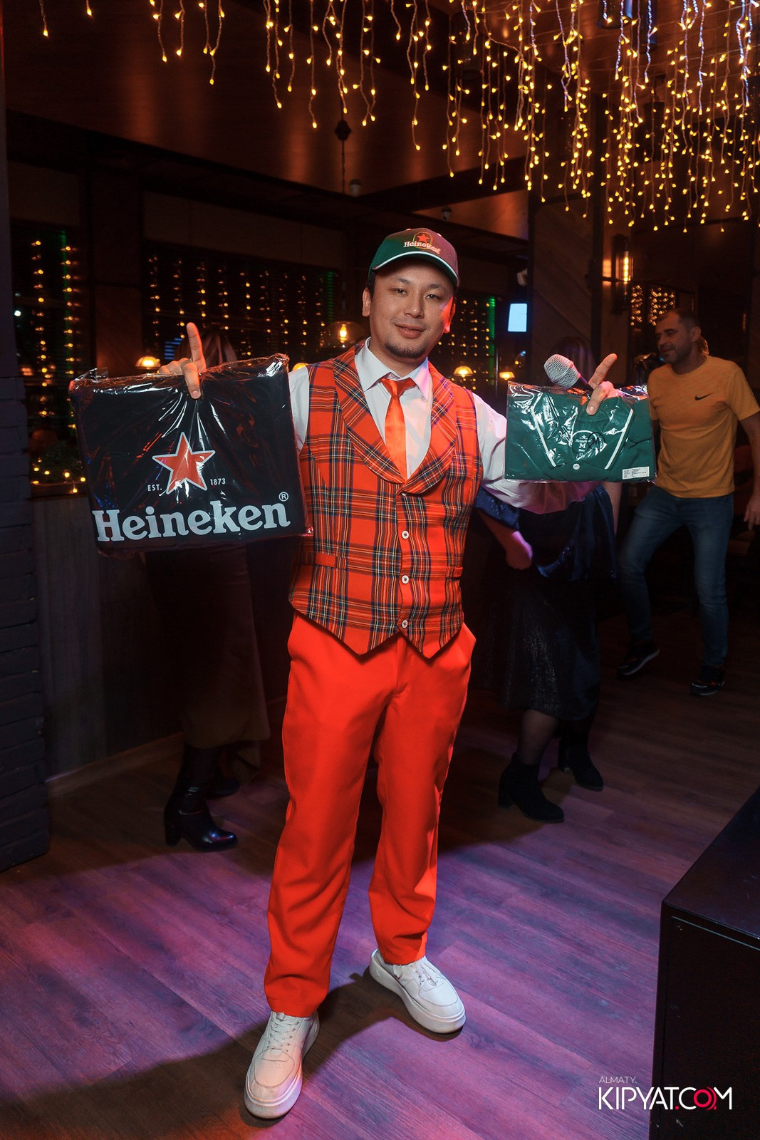 ПИНТА НА АЛТЫНСАРИНА. КИПЯТКОМ АЛМАТЫ! Фотосъемка мероприятий в Алматы