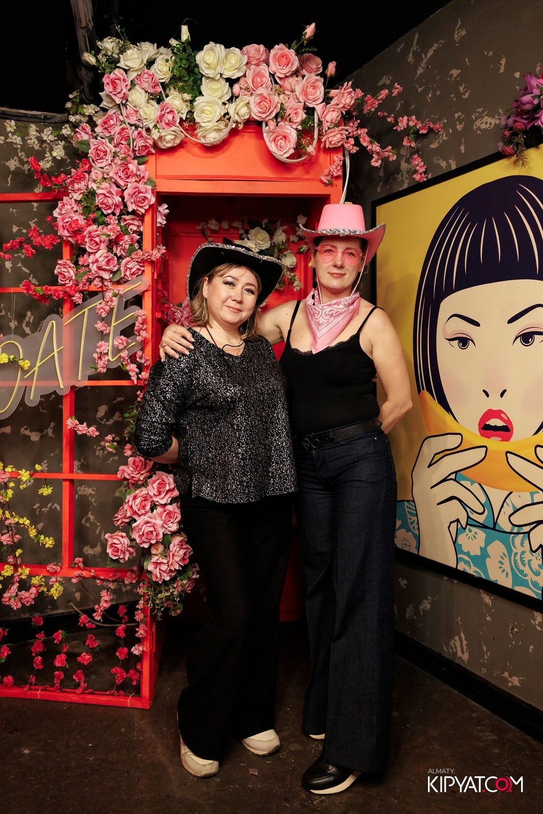 МУЗЫКАЛЬНОЕ ЛОТО В HIT RETRO. КИПЯТКОМ АЛМАТЫ! Фотосъемка мероприятий в Алматы