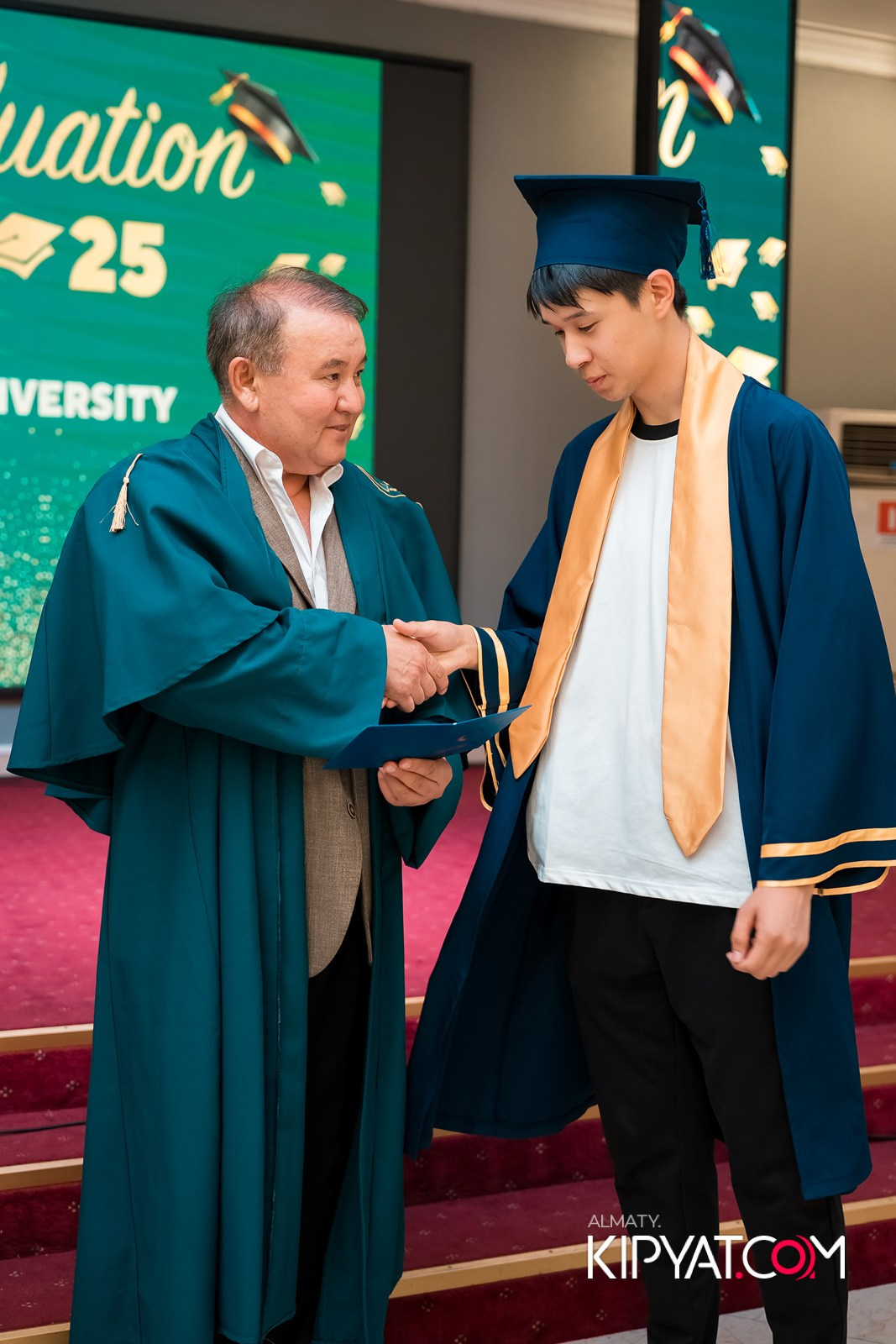 GRADUATION 2025 Q UNIVERSITY. КИПЯТКОМ АЛМАТЫ!