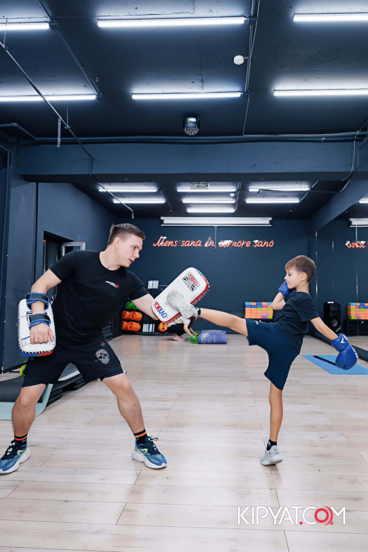 ДЕНЬ РОЖДЕНИЯ ФИТНЕС КЛУБА FITNESS BLITZ. КИПЯТКОМ АЛМАТЫ!