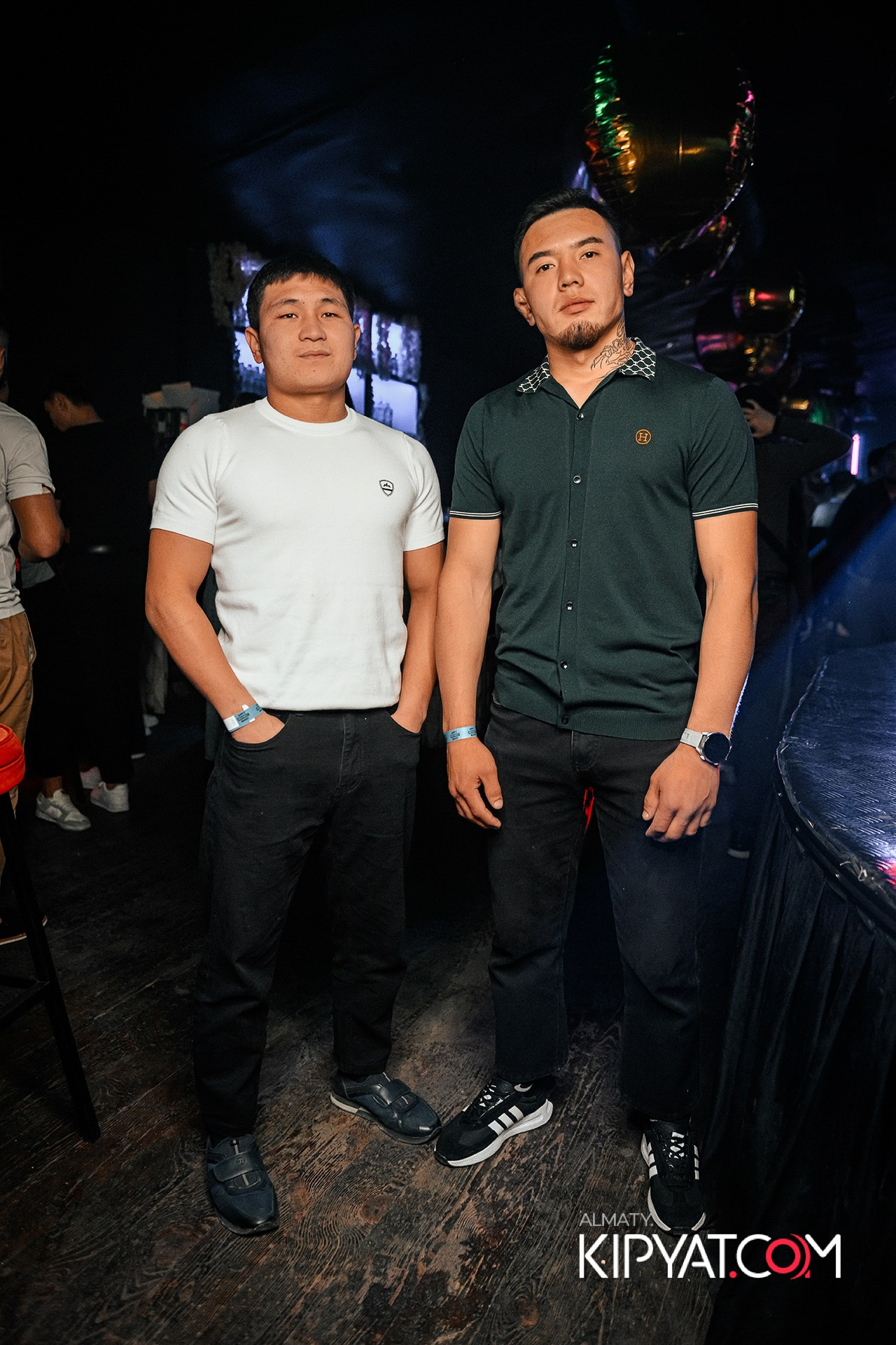 UYAT EMES BAR. КИПЯТКОМ АЛМАТЫ!