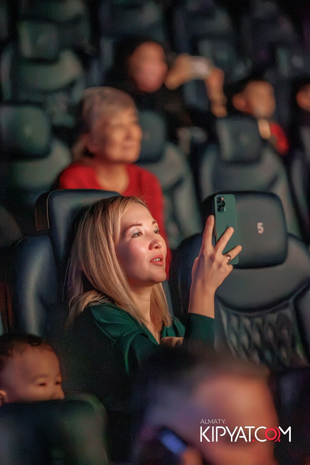 ПРЕЗЕНТАЦИЯ 8 ГРУППЫ КИНОПРОЕКТА «STARBALALAR». КИПЯТКОМ АЛМАТЫ!