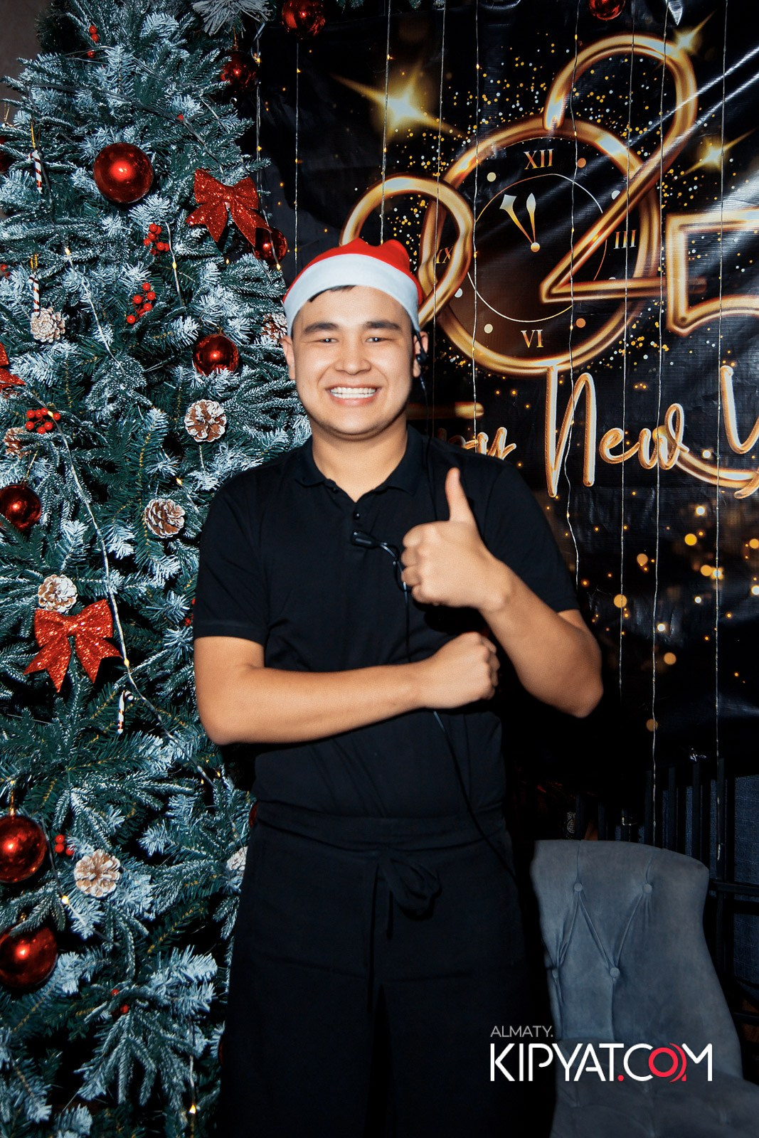 КАФЕ ЖАСМИН НА МОМЫШУЛЫ. КИПЯТКОМ АЛМАТЫ!