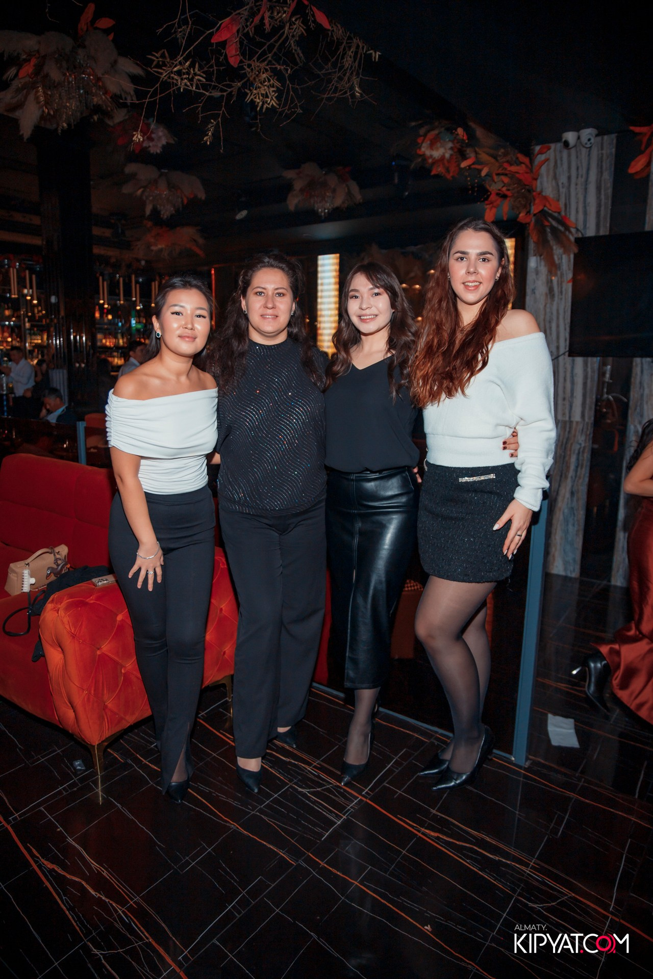 БАР ПОНАЕХАЛИ НА ДОСТЫК. КИПЯТКОМ АЛМАТЫ! Фотосъемка мероприятий в Алматы