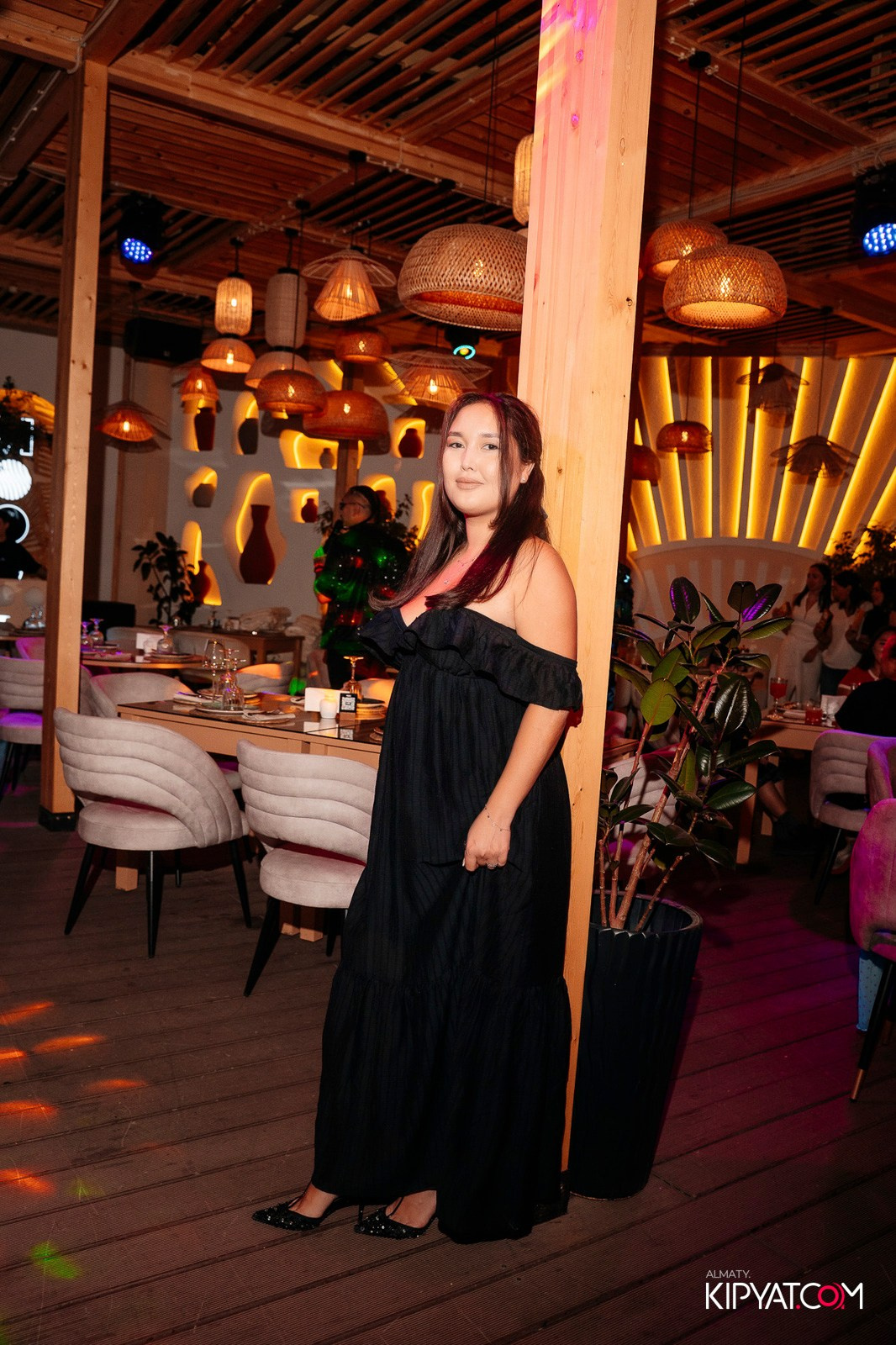 MOOD KARAOKE & TERRACE. КИПЯТКОМ АЛМАТЫ!