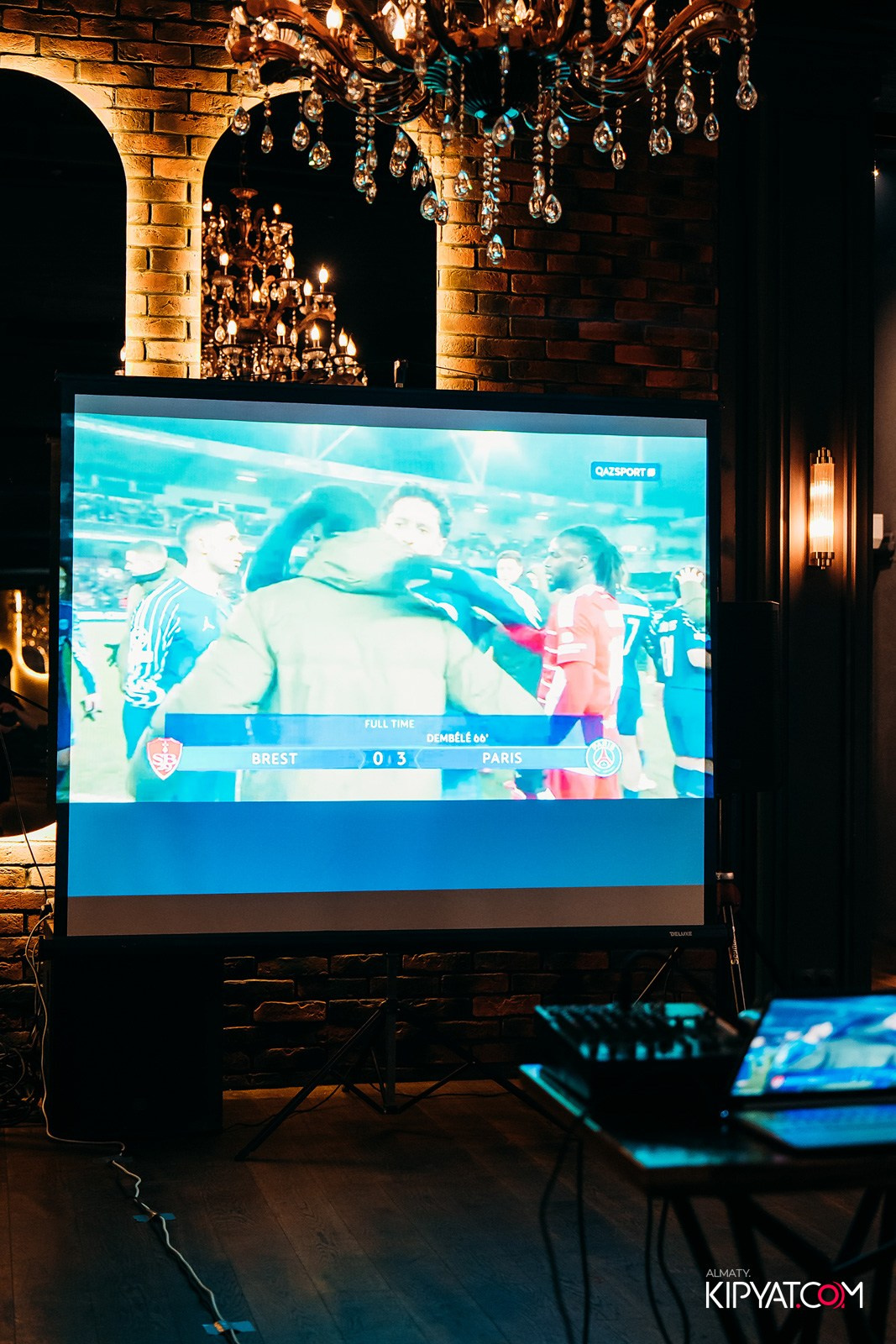 THE ESTATE КАРАОКЕ 1 ГОД. КИПЯТКОМ АЛМАТЫ!