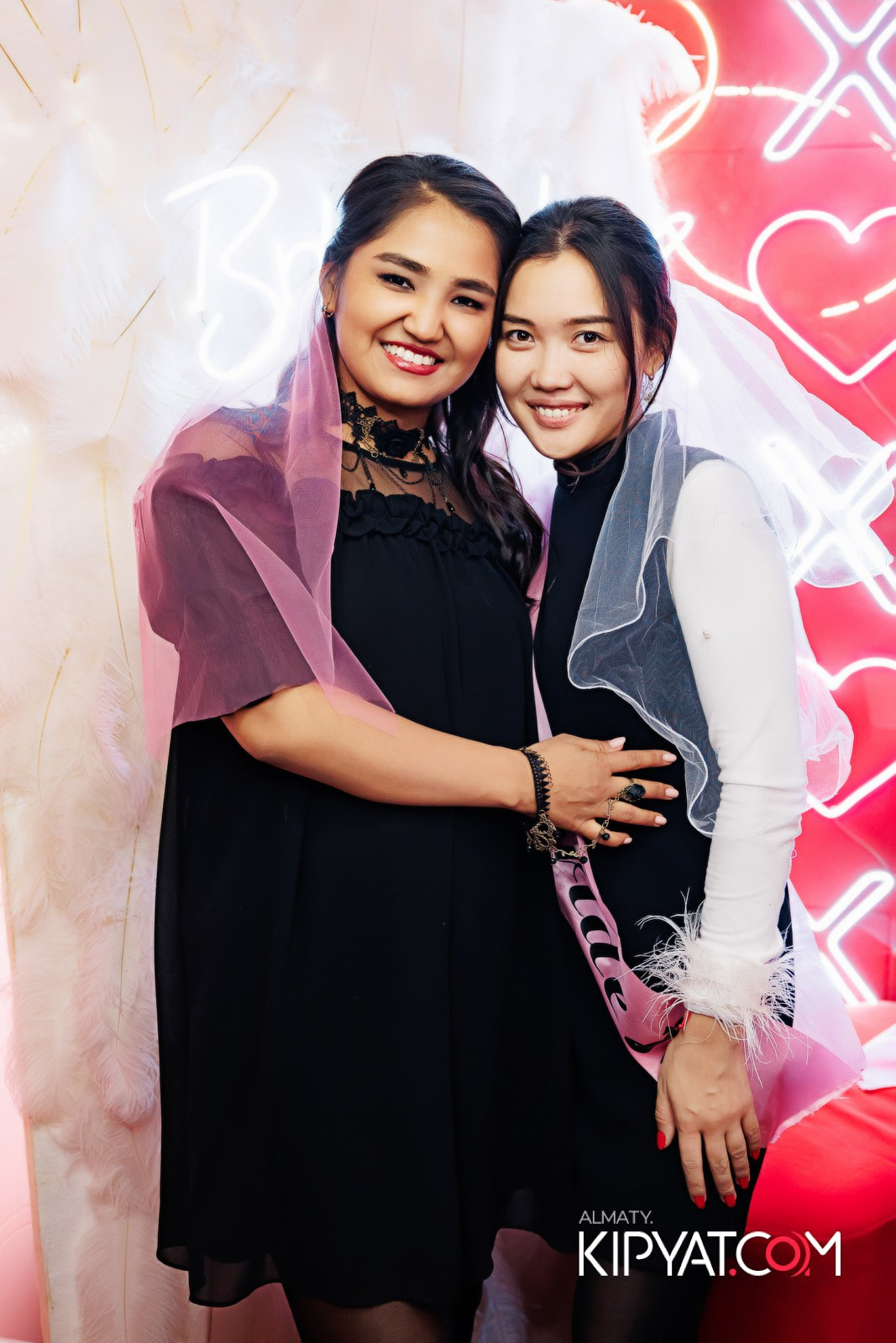 ЗАЯ, НА БИС. КИПЯТКОМ АЛМАТЫ!