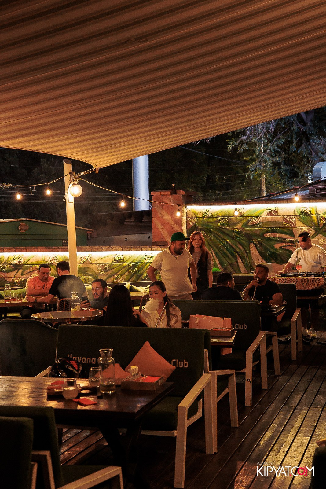 OLOVO НА САТПАЕВА. КИПЯТКОМ АЛМАТЫ! Фотосъемка мероприятий в Алматы