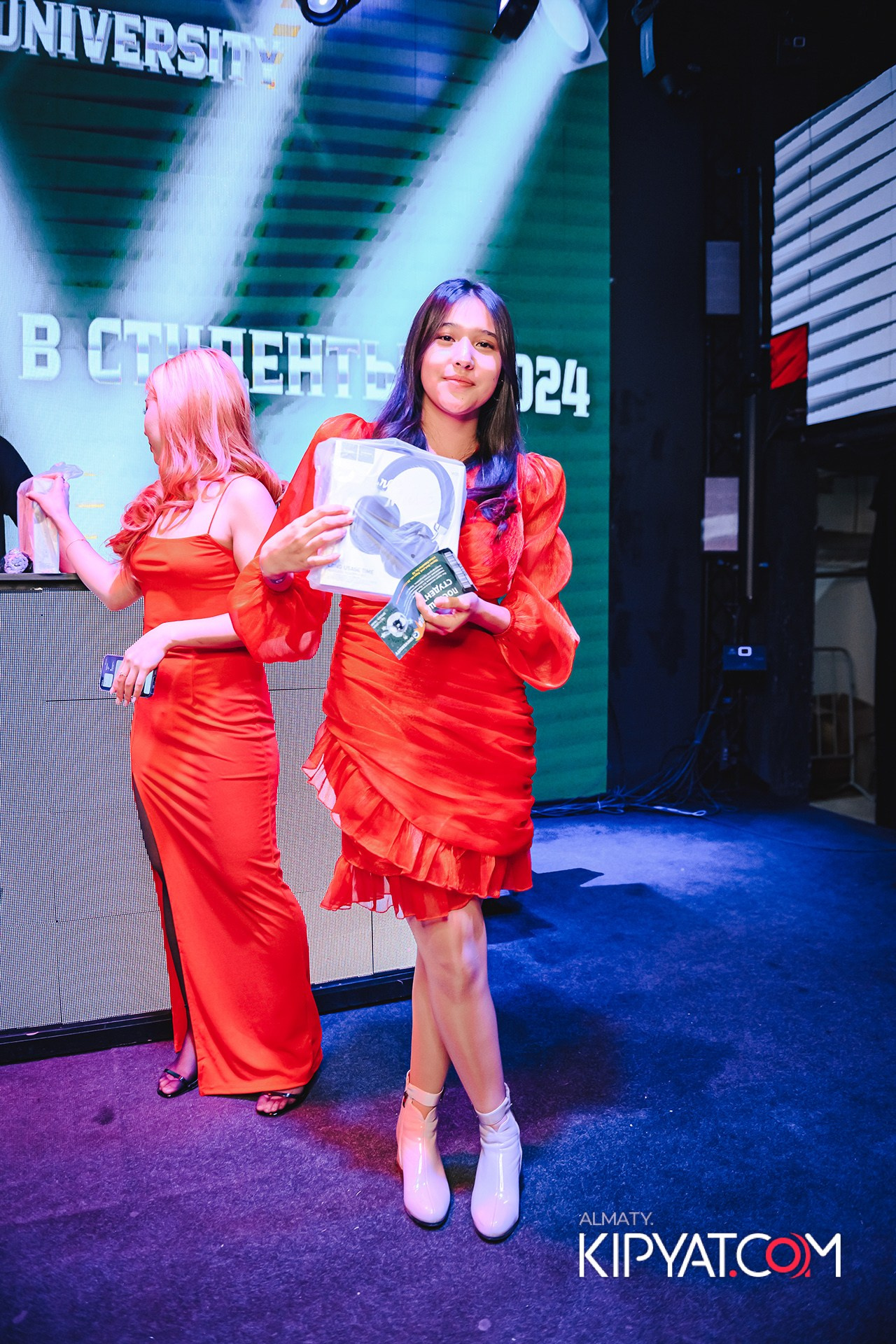 ПОСВЯЩЕНИЕ В СТУДЕНТЫ ''Q'' UNIVERSITY. КИПЯТКОМ АЛМАТЫ!