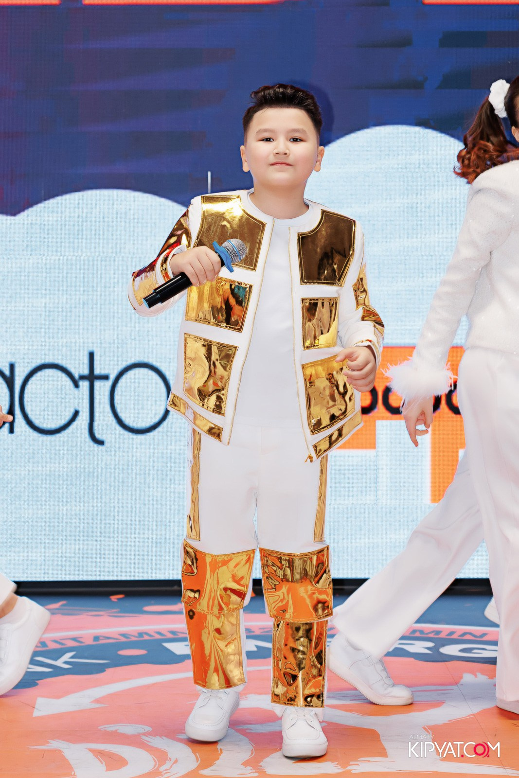 ДЕТСКИЙ МОДНЫЙ ПОКАЗ ОТ МОДЕЛЬНОГО АГЕНТСТВА «KIDSFACE». КИПЯТКОМ АЛМАТЫ!