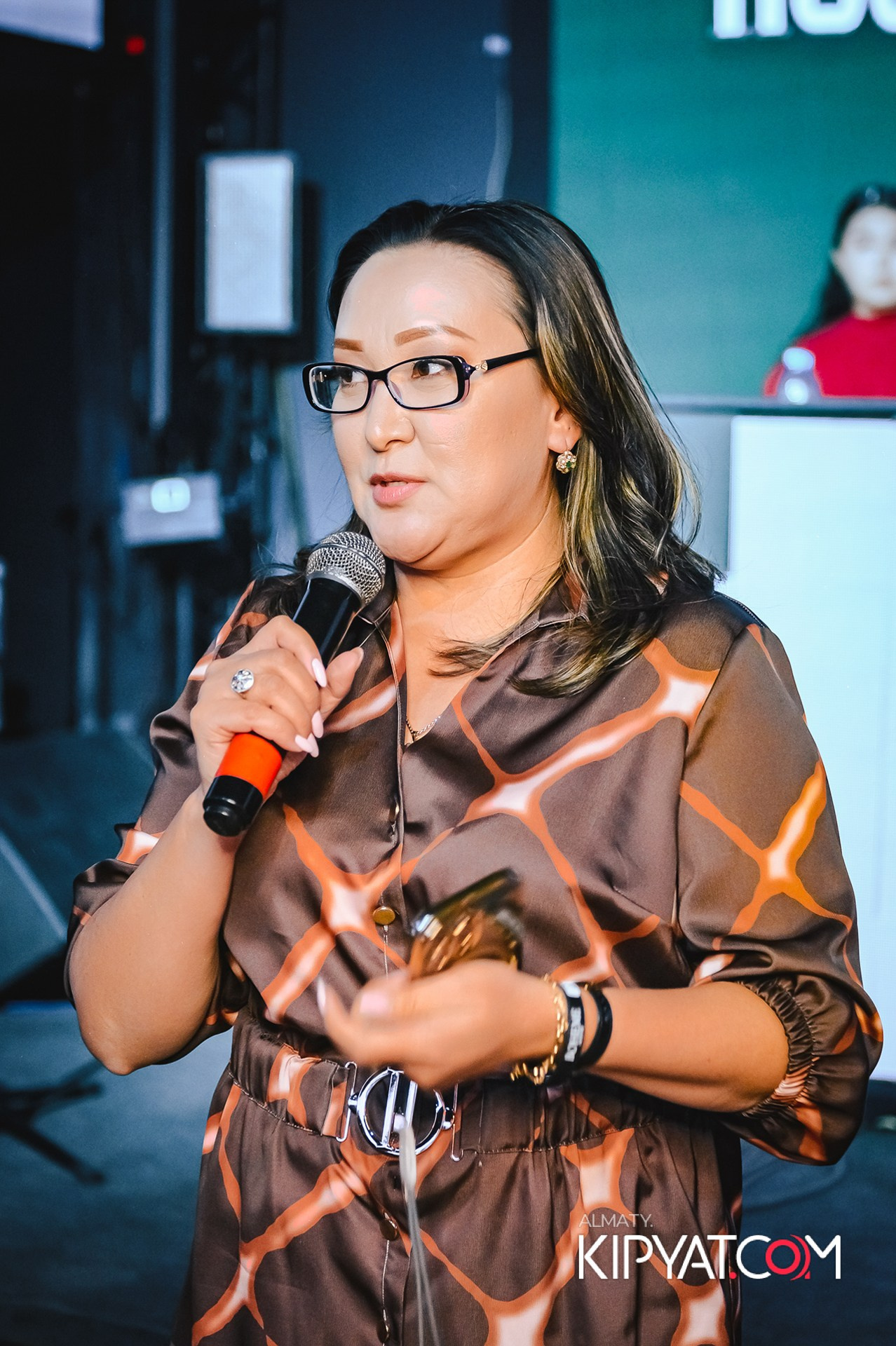 ПОСВЯЩЕНИЕ В СТУДЕНТЫ ''Q'' UNIVERSITY. КИПЯТКОМ АЛМАТЫ!