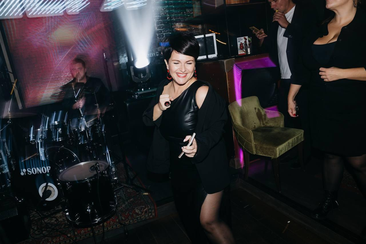 Вечеринки. Людмила Тихонова