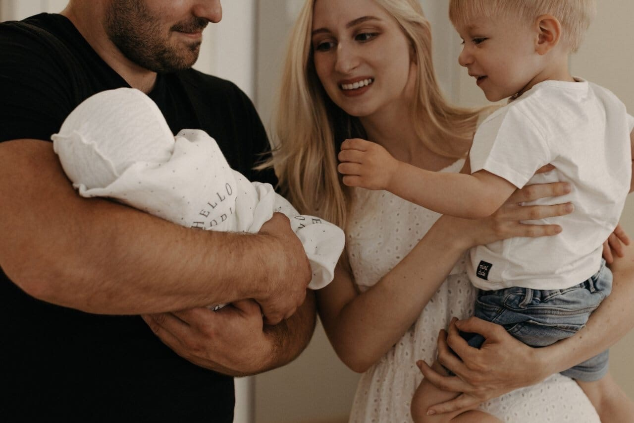 Выписка из Зеленоградского роддома. Свадебный и семейный фотограф Скрынник Светлана