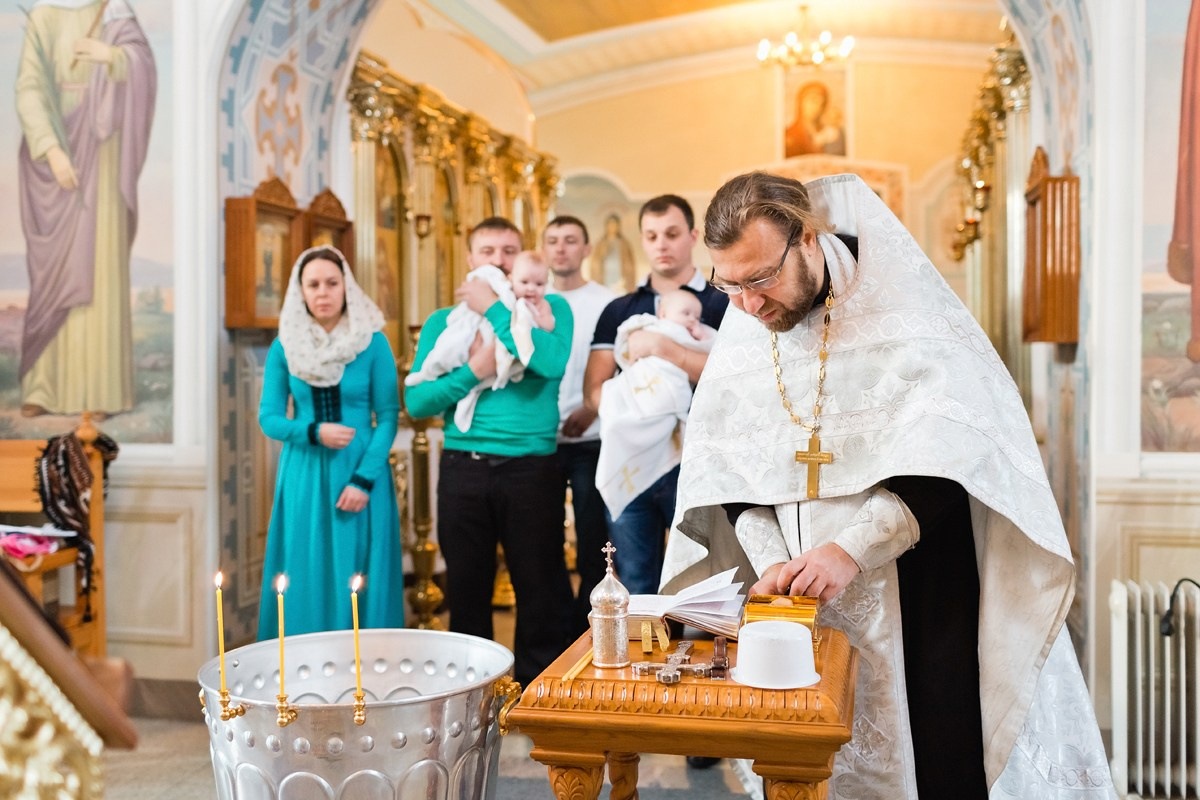 КРЕЩЕНИЕ ЕСЕНИИ И ВАСИЛИСЫ. Семейный фотограф новорождённых в Серпухове Юлия Новикова +79637785957