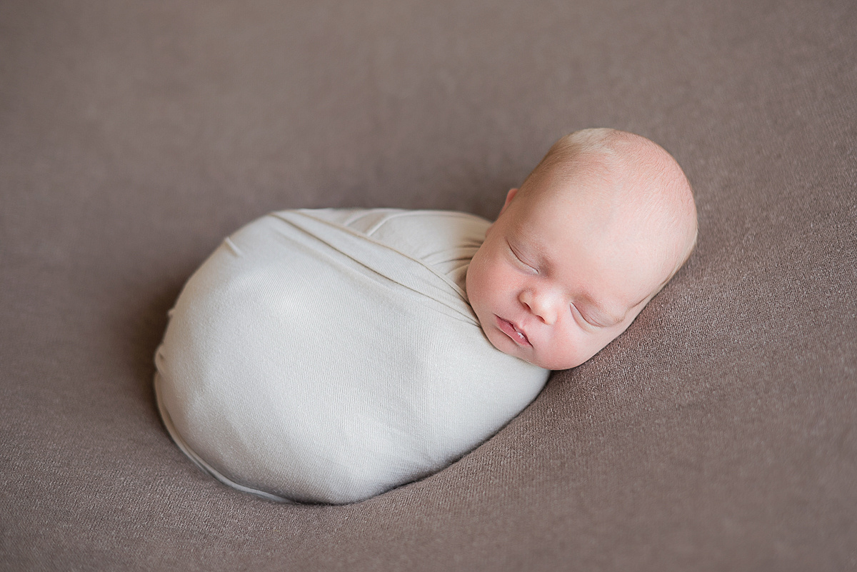 Роман, 12 дней. Детский и семейный фотограф в Красноярске. Фотосессии новорожденных малышей до 1 месяца