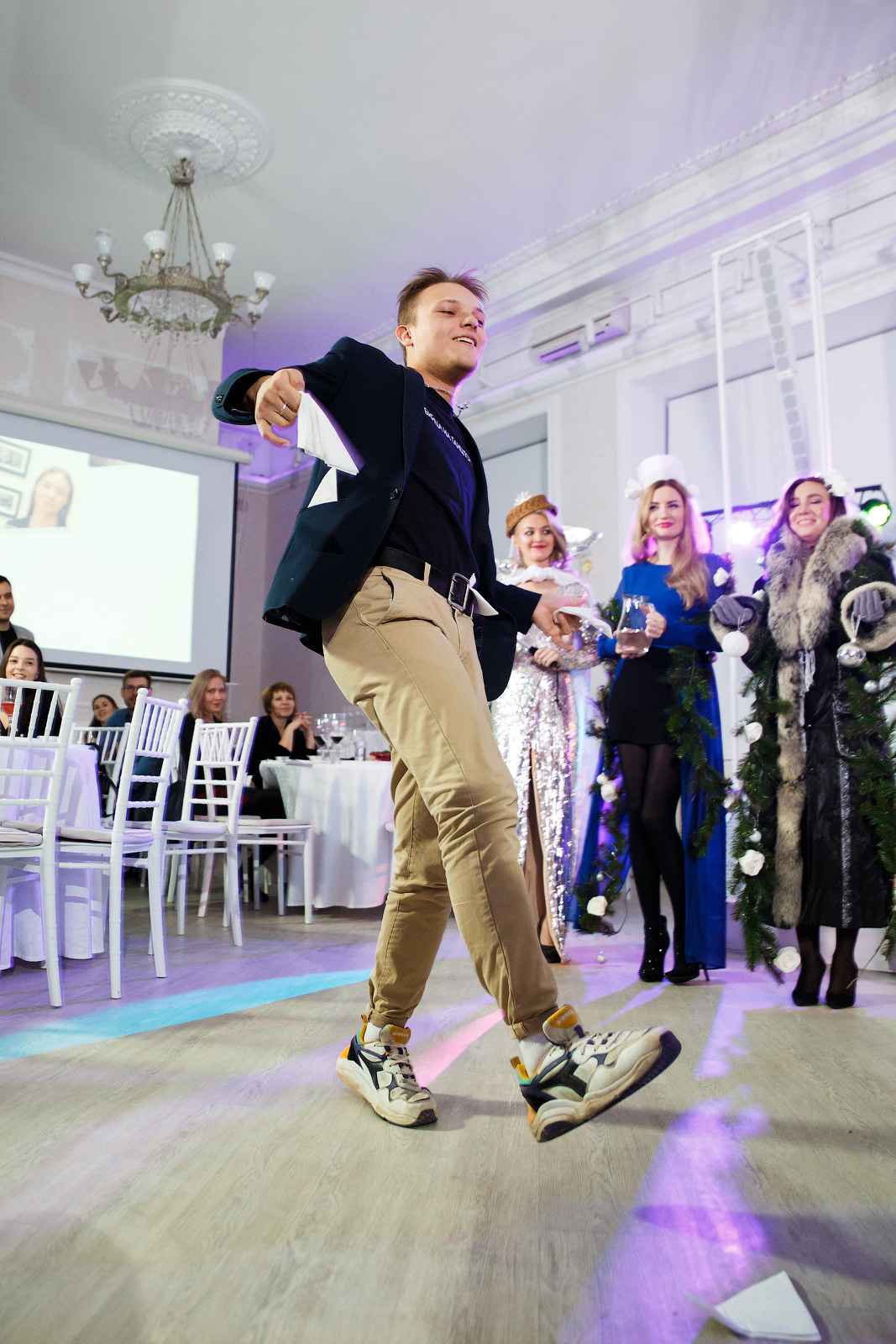 Новогодняя вечеринка для компании AURA. Фотограф Дмитрий Молчанов | Фотограф Пермь | Фотограф