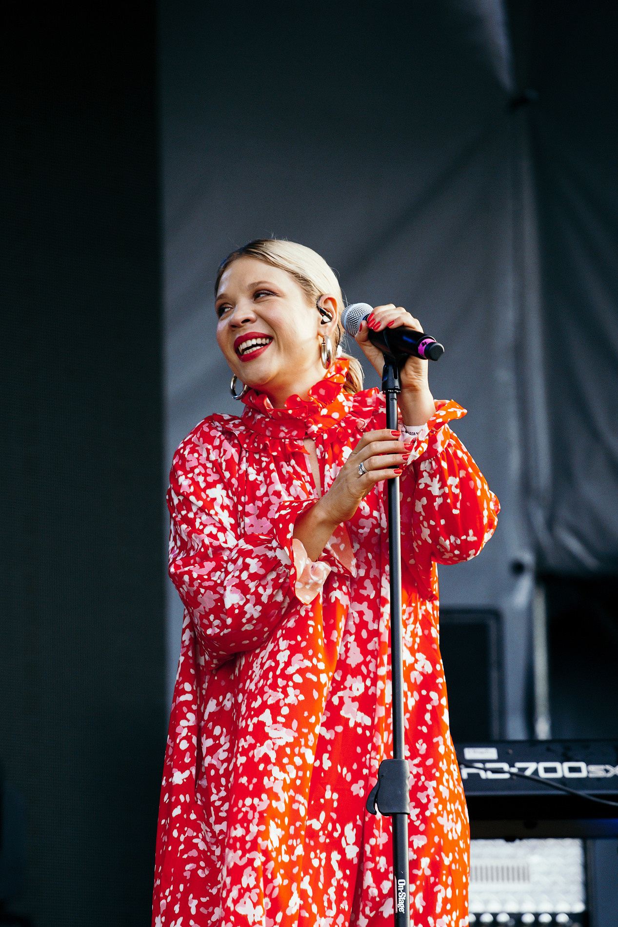 Выступление Тина Кузнецова Zventa Sventana, на фестивале Seasons Project. Фотограф Дмитрий Молчанов | Фотограф Пермь | Фотограф