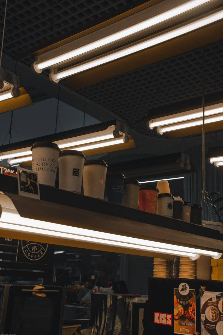 Surf Coffee x MAXI  — Интерьер. KiPPER Gallery — Фотограф