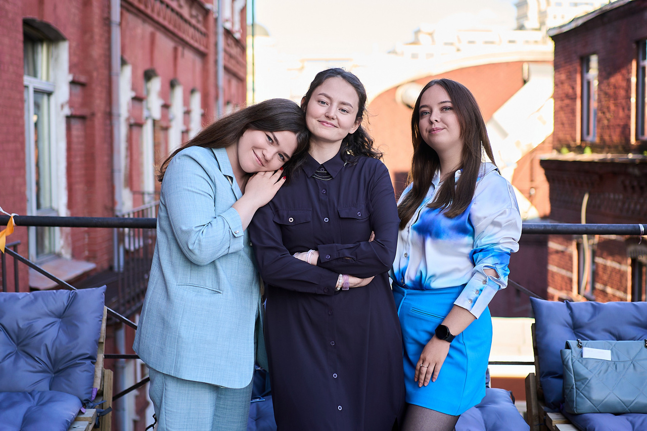 Участницы события на городской площадке