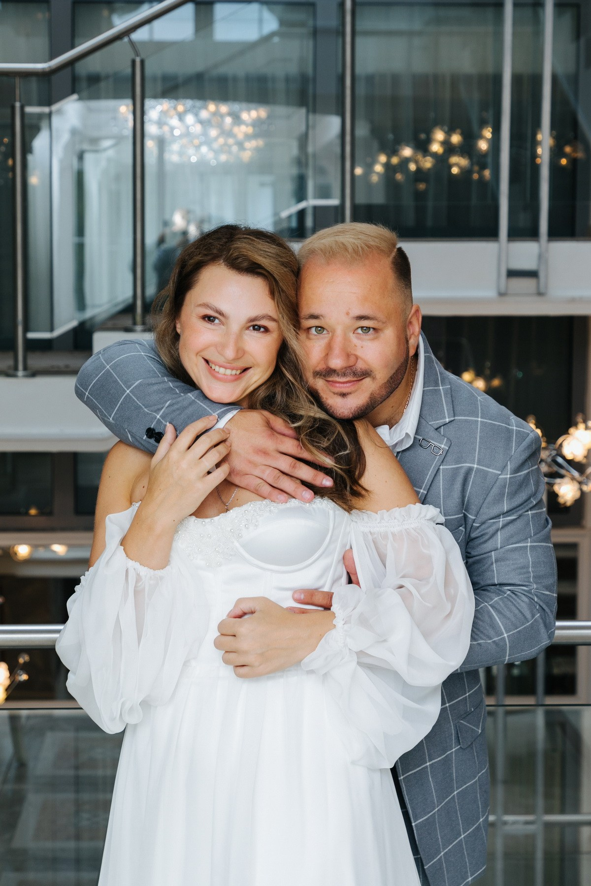 Свадебная регистрация и микропрогулка в Петергофе. Фотограф крещение венчание в Петербурге! Помогает подобрать храм и посоветовал душевного батюшку в СПб