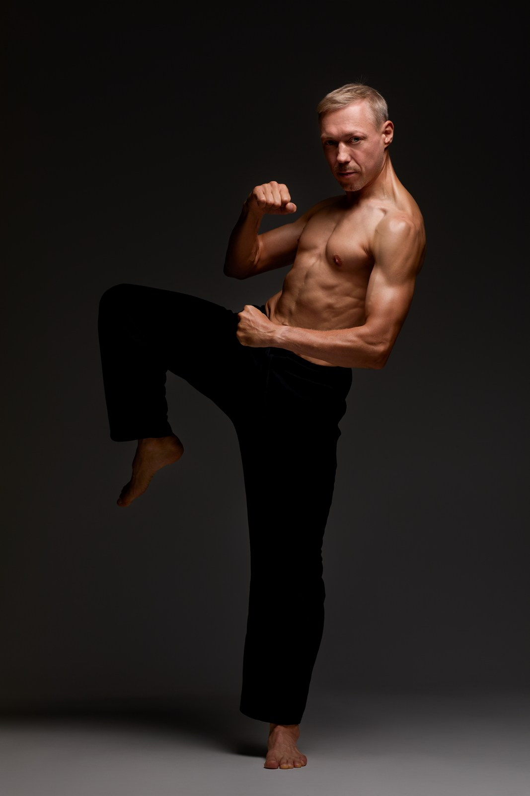 Андрей Плотников, актёр. Профессиональная фотосъемка для бизнеса и личного бренда в Москве