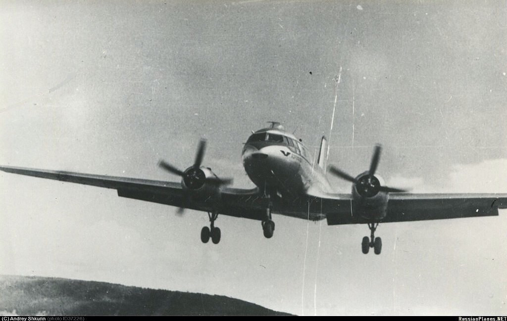 Исторические фотографии. Фотоальбом показывающий увлекательный мир авиации и мир медведей Андрея Иванова