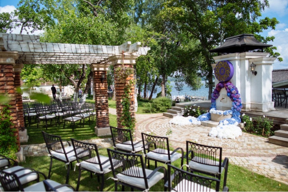 Площадка № 6-2. Свадебный организатор Москва