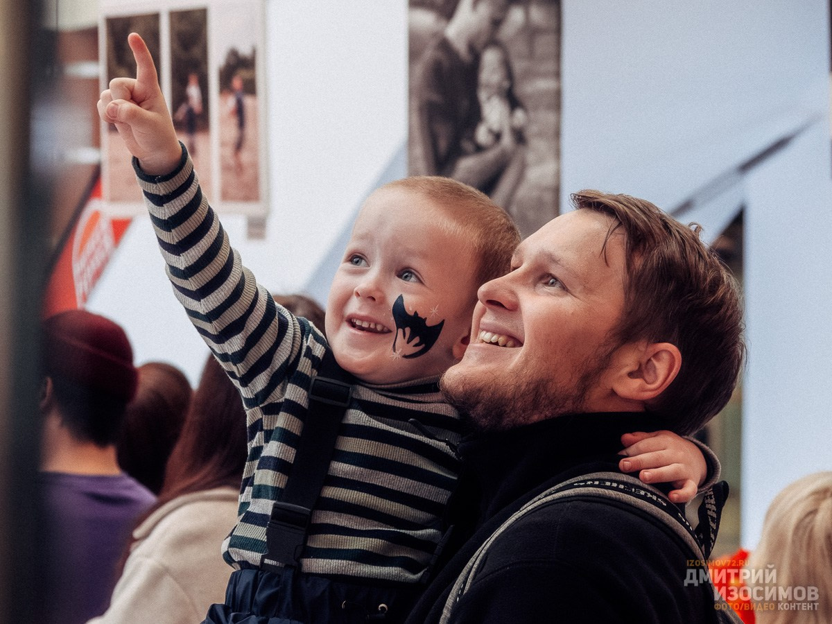 Открытие фотовыставки «Папа в кадре»