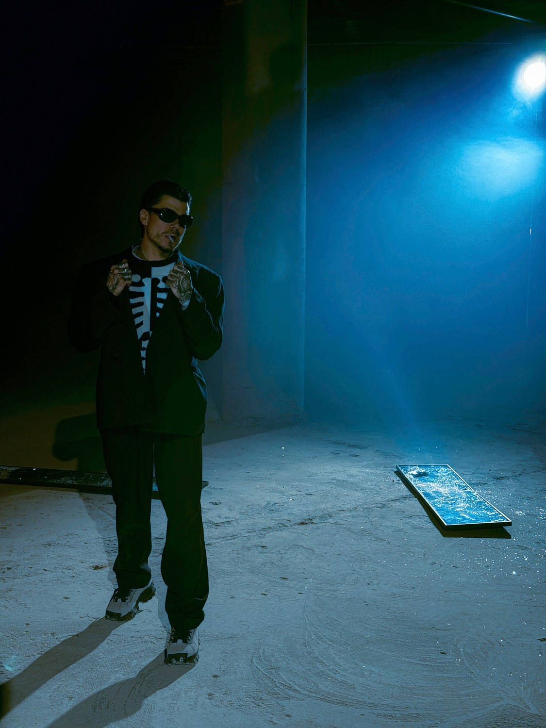 Современная концептуальная фотография о теле, уязвимости и идентичности. Визуальная практика на стиле честности, пост-иронии и искусства.Рекламная фотография, Концептуальная фотография, Современный художник, Психология, Коммерческий фотограф, Репортажный фотограф, Стрит фотография, Арт, Сюрреализм, Мобильная фотография, Снято на айфон, Дима Бурза