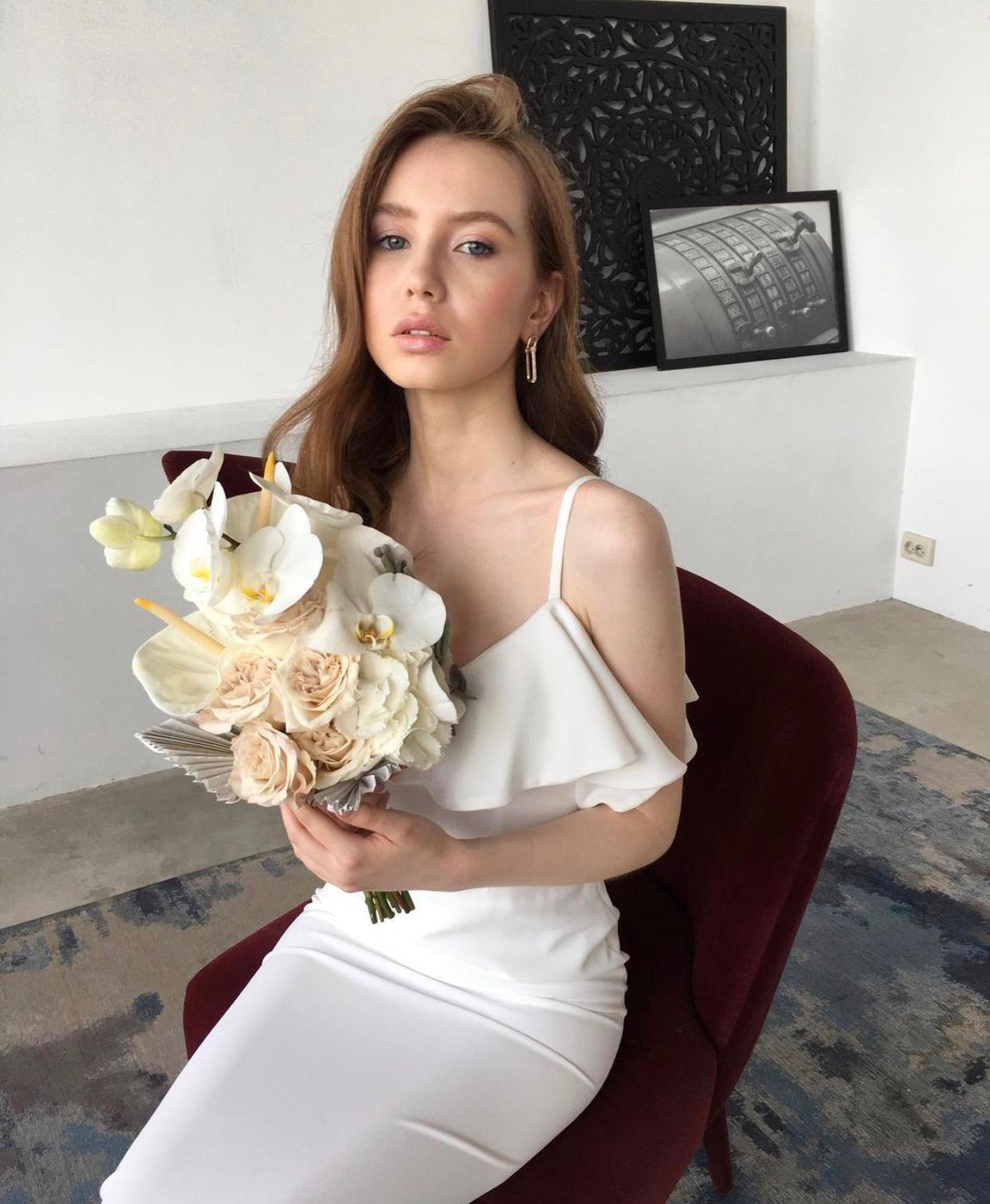 Свадебные и вечерние образы. Прически и макияж. Услуги свадебного стилиста в Москве