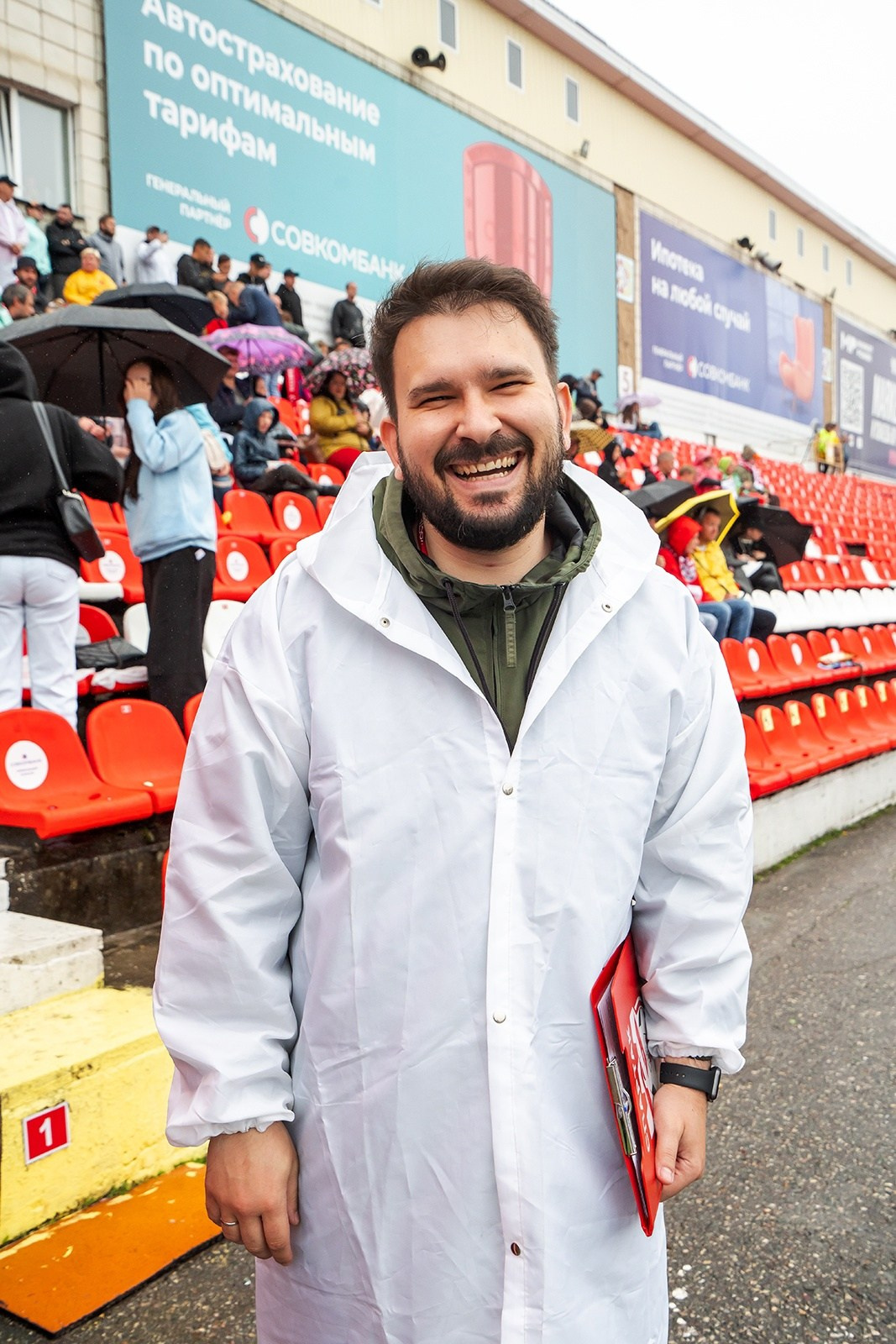 Ведущий спортивных, деловых мероприятий